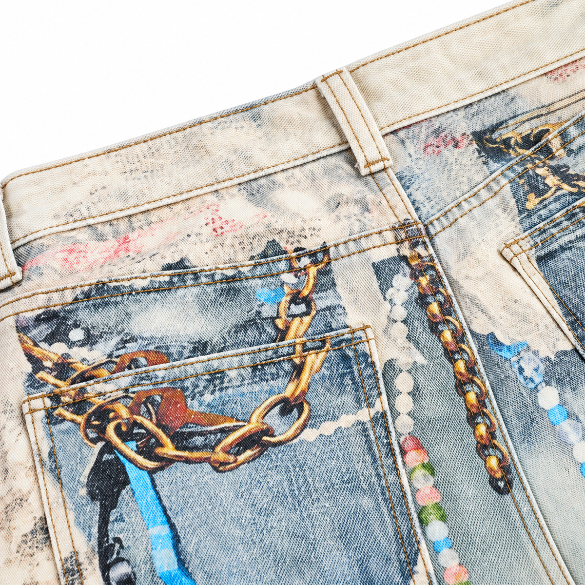 Fleur denim shorts, printed chain and bead decoration around the pocket